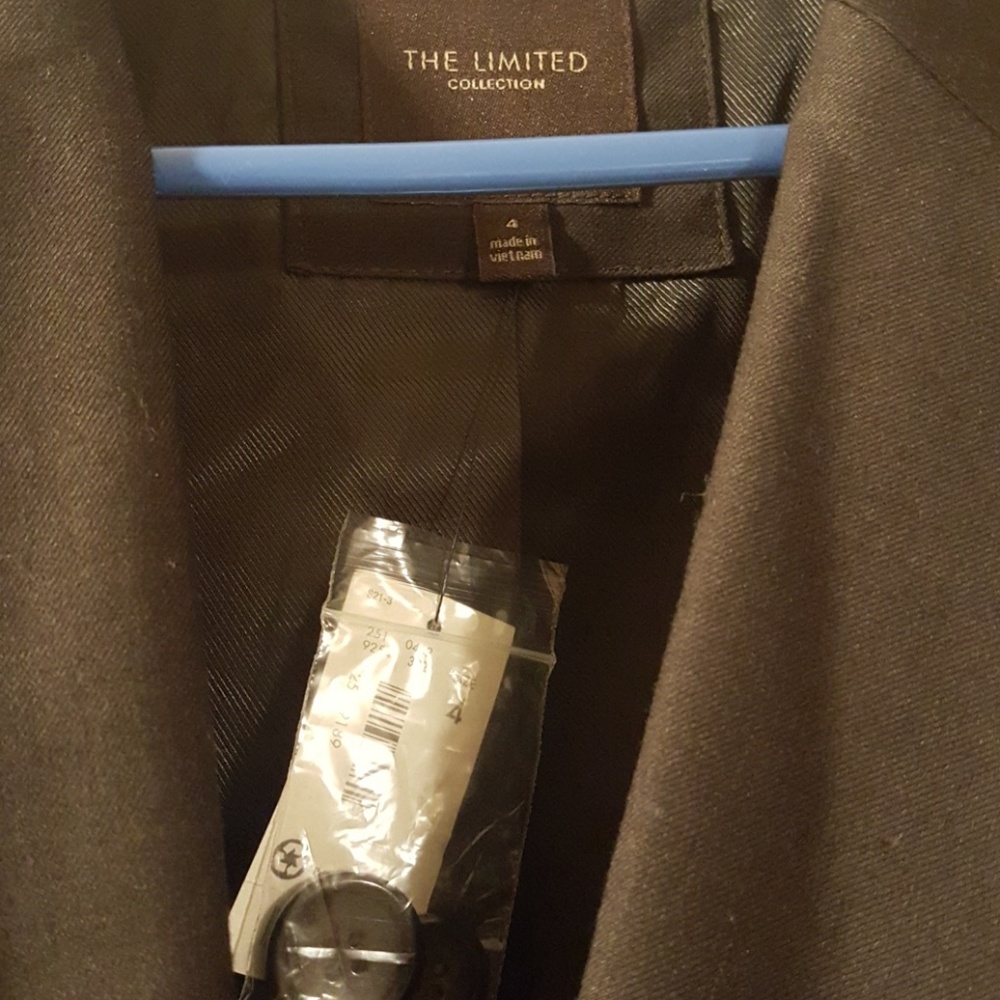 The Limited Collection Blazer - Picture 2 of 3